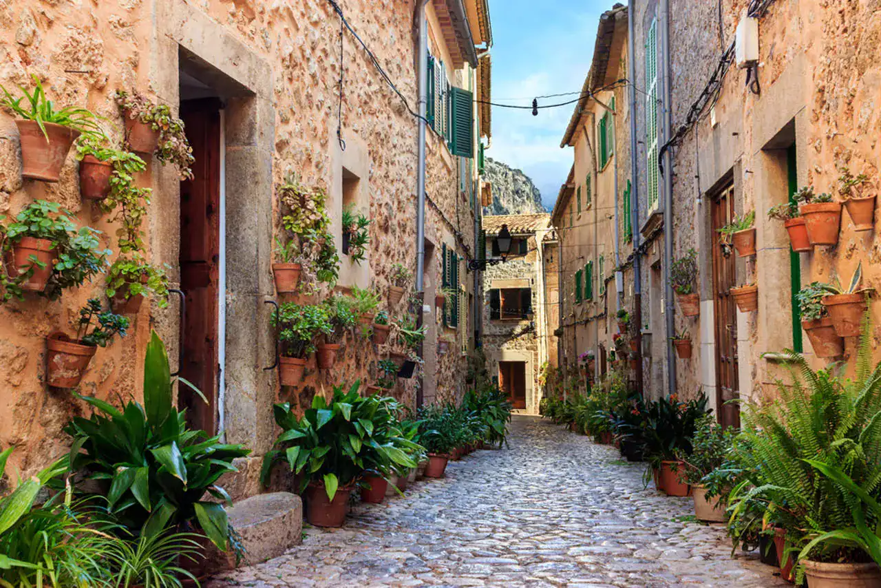 valldemosa mallorca click to fun
